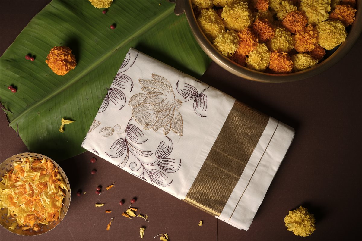 The Embroidered Floral Cotton Kasavu saree - Handloom Cotton - SAREES - WOMAN | Trida Fashion