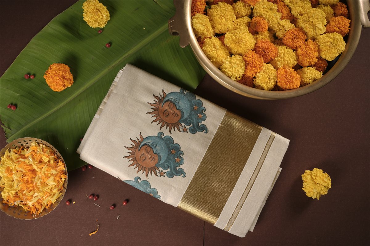 SuryaChandra_kasavu_saree